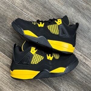 Jordan 4 retro thunder black yellow 13c